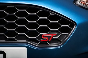 FORD_2017_Geneva_Fiesta_ST_04